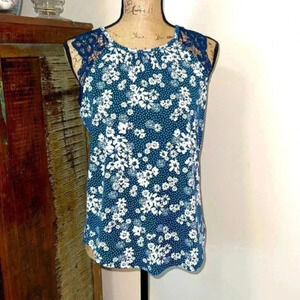 Blue Floral Sleeveless Top with Lace Detail – Feminine & Stylish, Size Medium